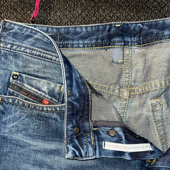 Diesel Blue Eyecons 0845L 2015/2nd Edition Buster Jean label 30x32 measure 32x33 - Picture 3 of 10